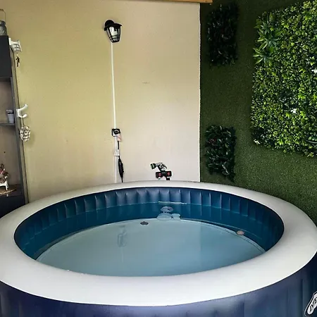 Feriehus Cosy Maison Honfleur 2 Parking Jardin Et Jacuzzi