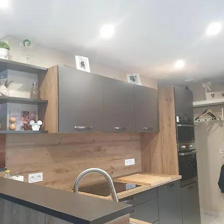 Cosy Maison Honfleur 2 Parking Jardin Et Jacuzzi 度假居