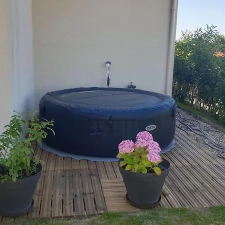 度假居 Cosy Maison Honfleur 2 Parking Jardin Et Jacuzzi *